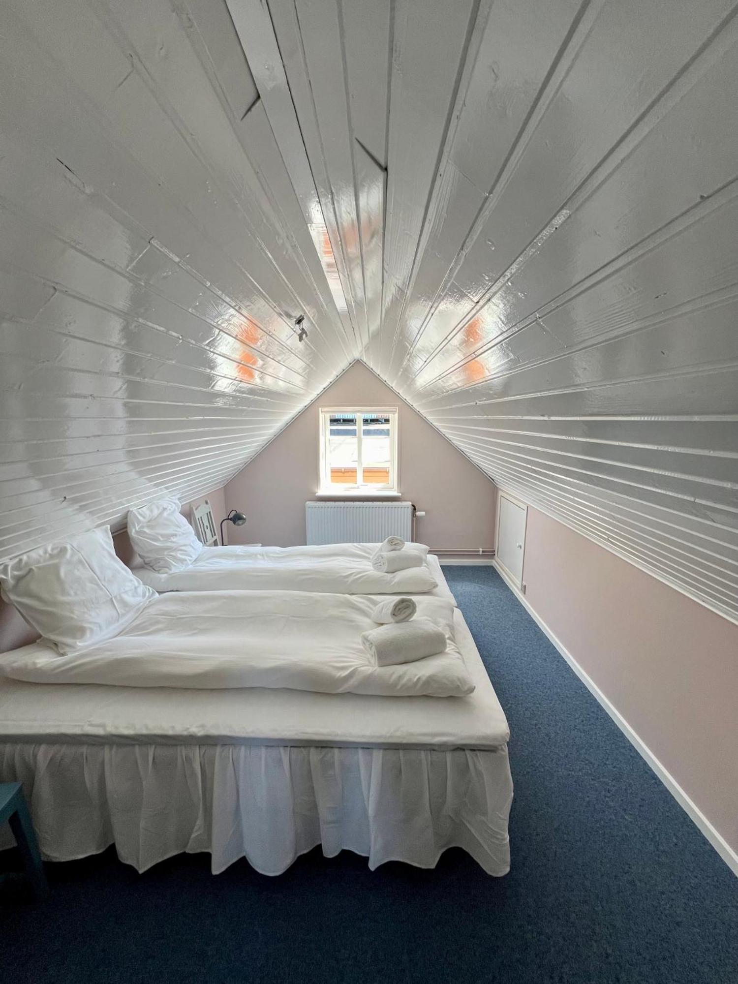 Hotel Kysten Hasle Стая снимка