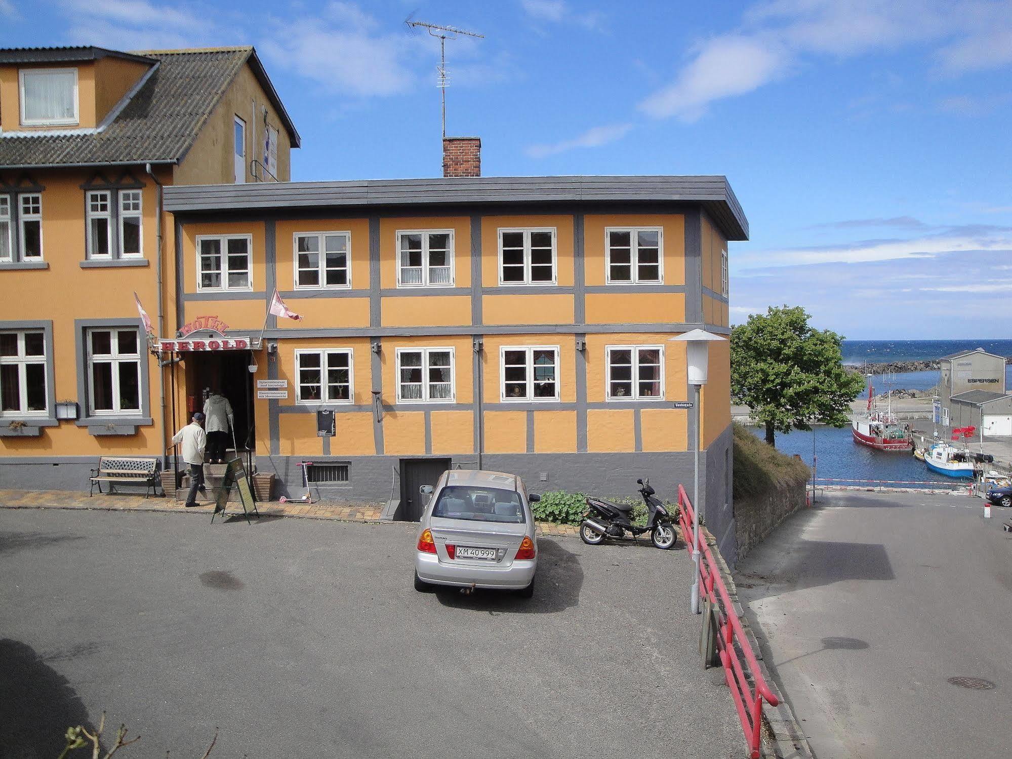 Hotel Kysten Hasle Екстериор снимка