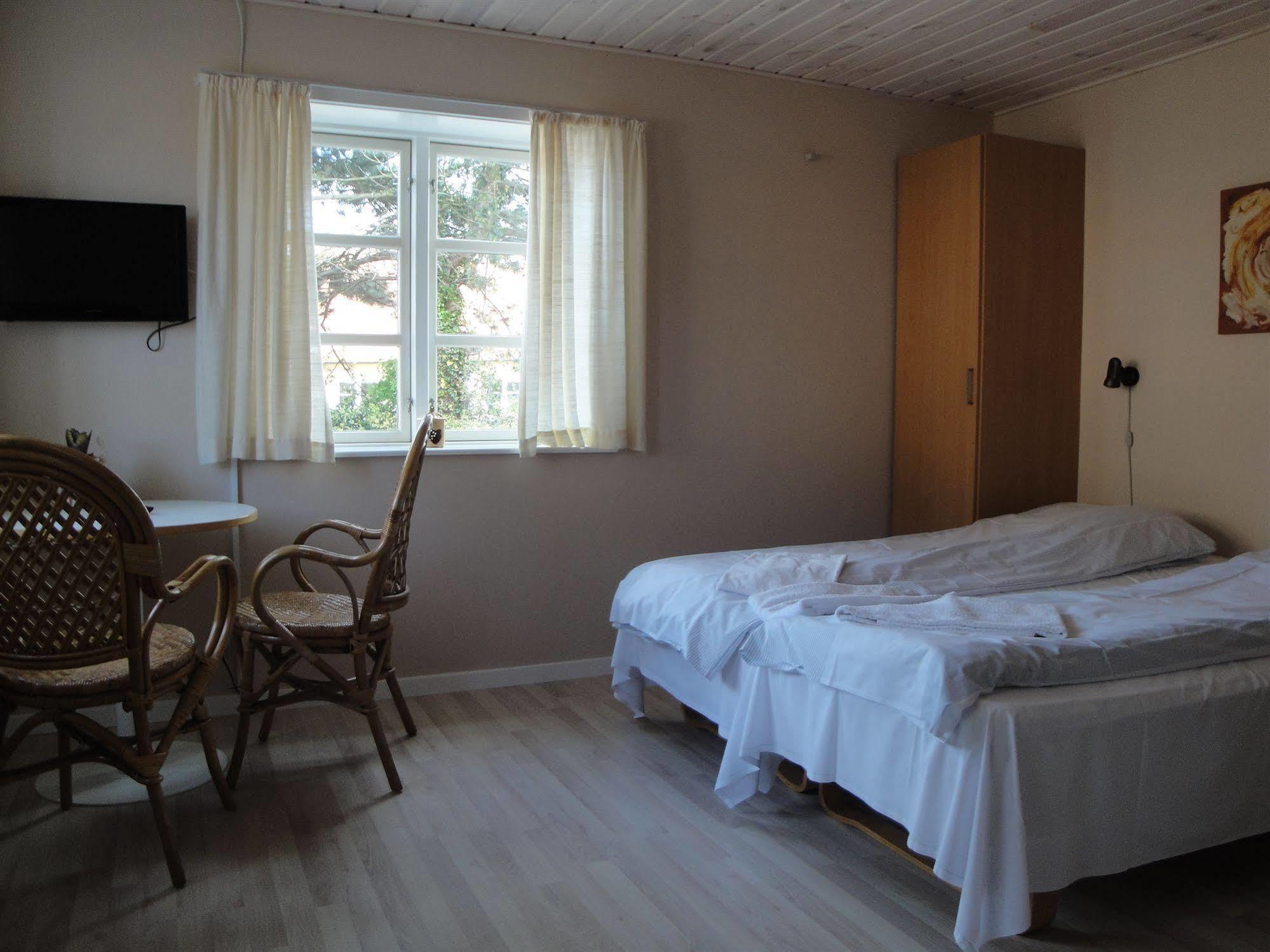 Hotel Kysten Hasle Екстериор снимка